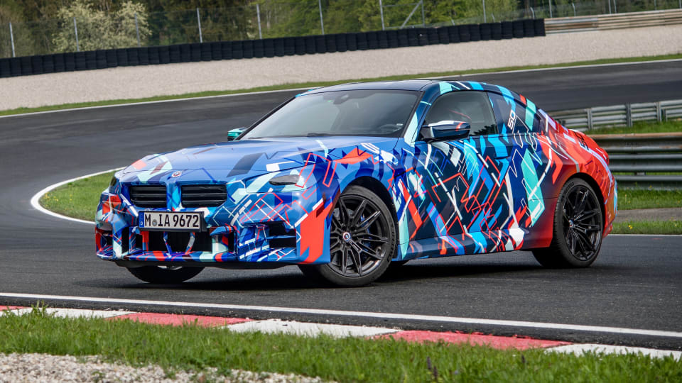 وێنەی دزەپێکراوی BMW M2 تەواو نوێ بڵاو دەبێتەوە